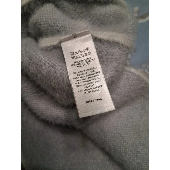Rachel Zoe Sweater 1X Blue Mountain Snow Winter Soft Pullover Turtle Neck - Picture 9 of 10